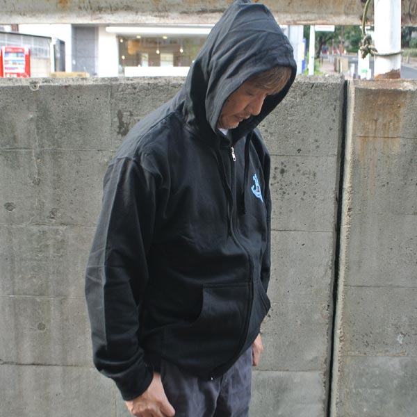 SANTA CRUZ/サンタクルズ SCREAMING HAND ZIP HOODED SWEATS